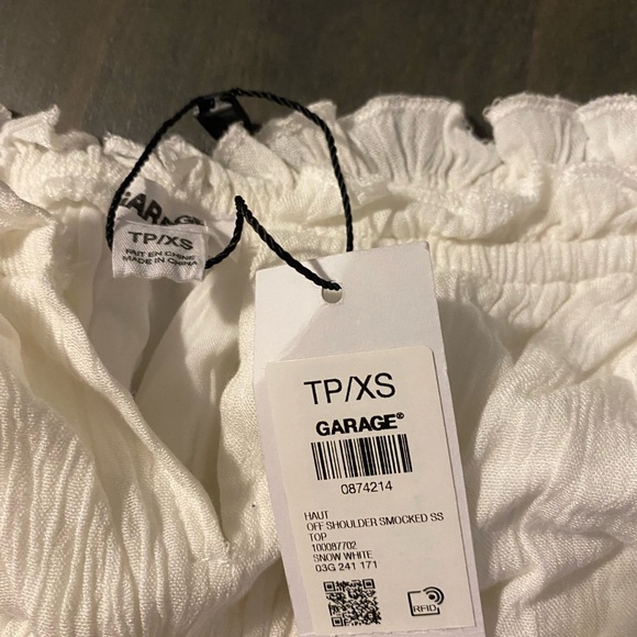 Garage Cream Ruched Blouse NWT - Picture 3 of 4